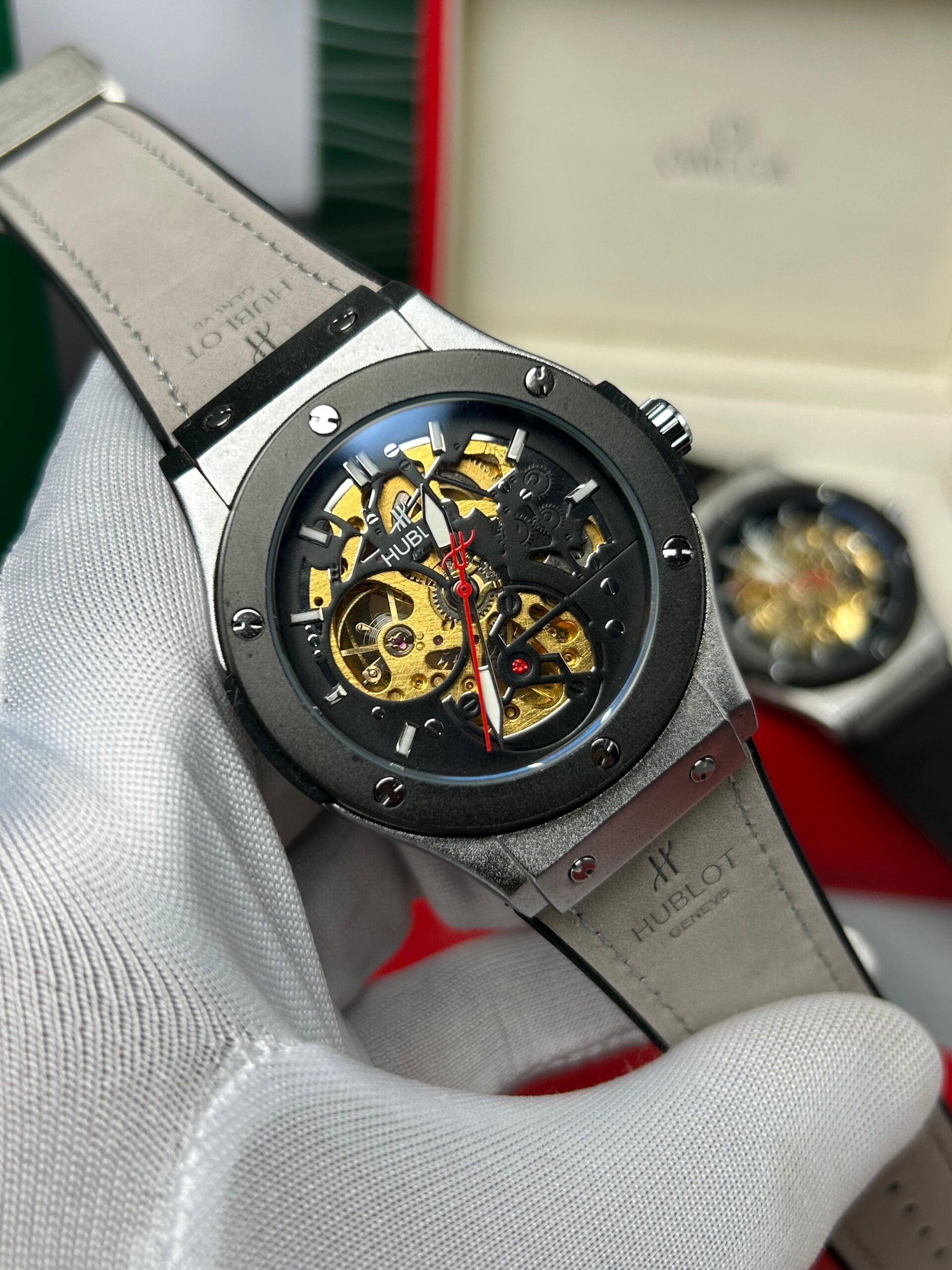 Hublot Automatic Movement Silicon belt Men's Watch - Image 3